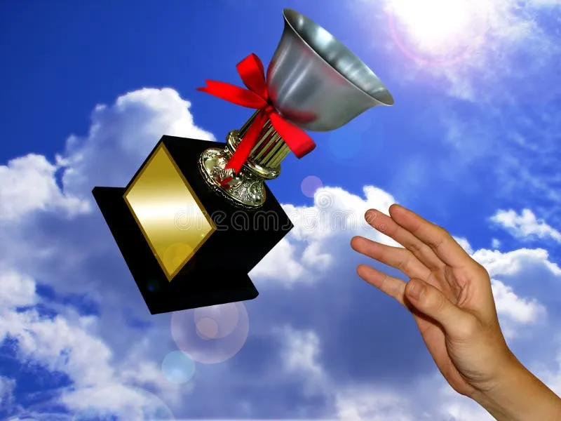 Resultado de imagem para trofeu de vencedor