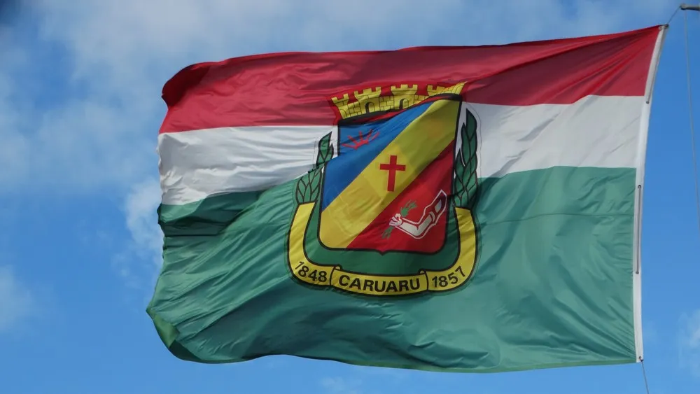 Triolé IV – Caruaru (Ver mais)