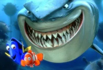 Resultado de imagem para gif tubarÃ£o devorando peixinhos