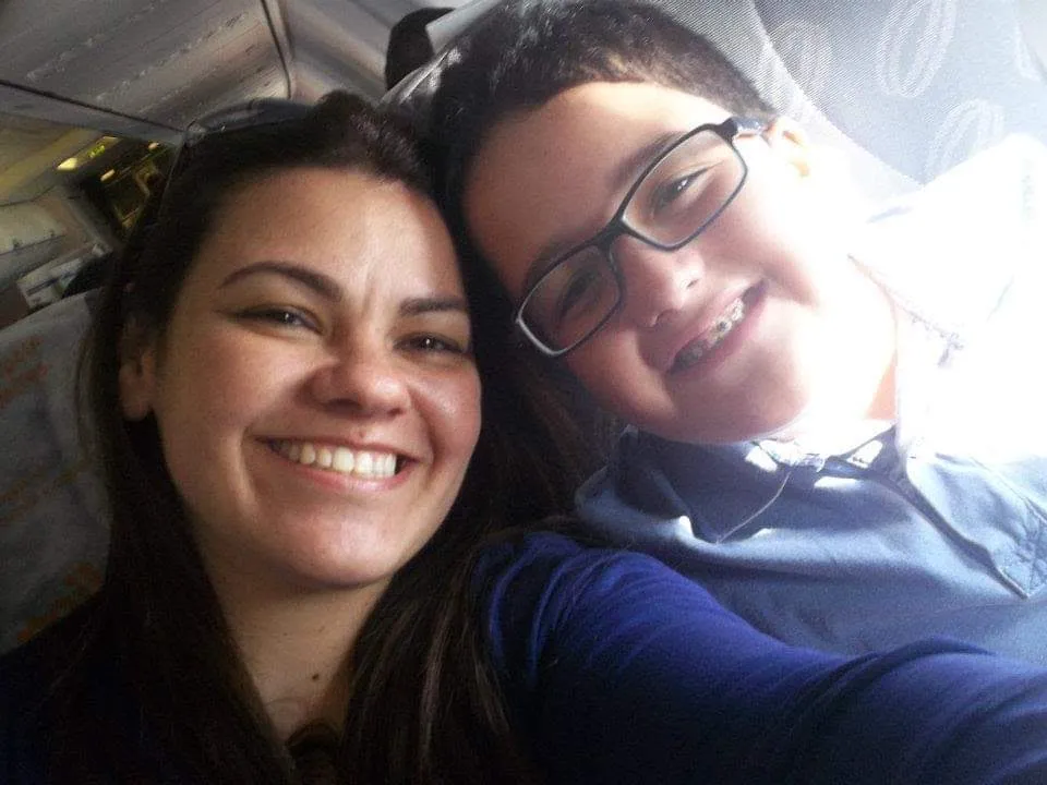 Thelma: anjo, flor, mulher... (Ver mais)