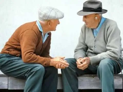 Resultado de imagem para idoso confiante