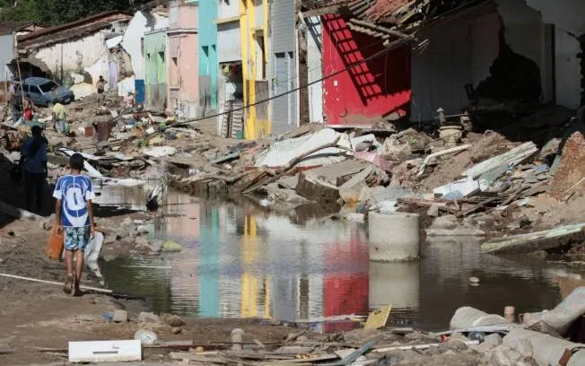 Resultado de imagem para enxurradas no nordeste