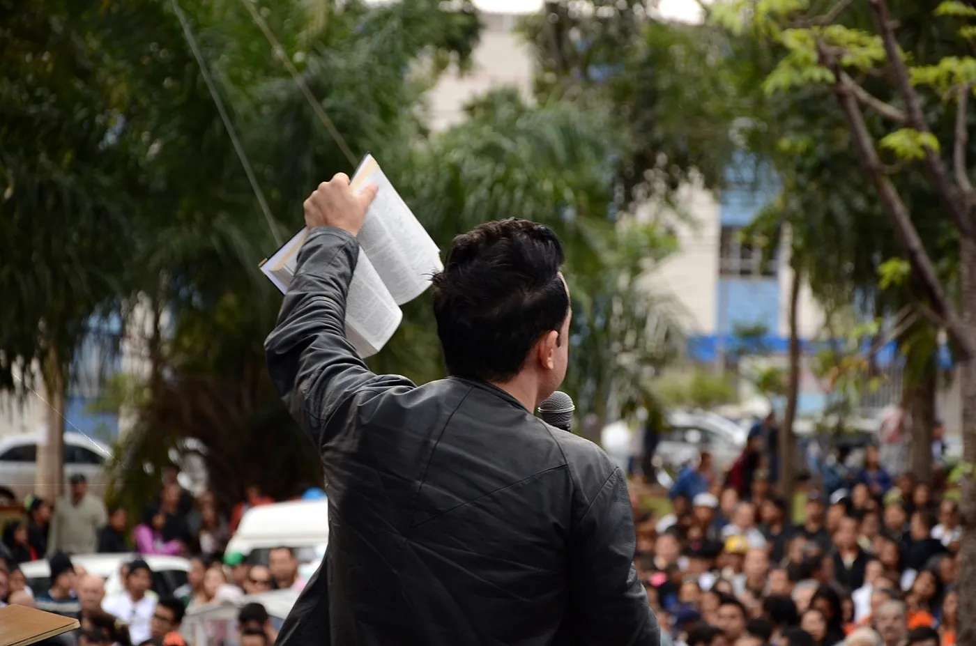 Diálogos de Quia e Max - Vol II - Argumentos (Ver mais)